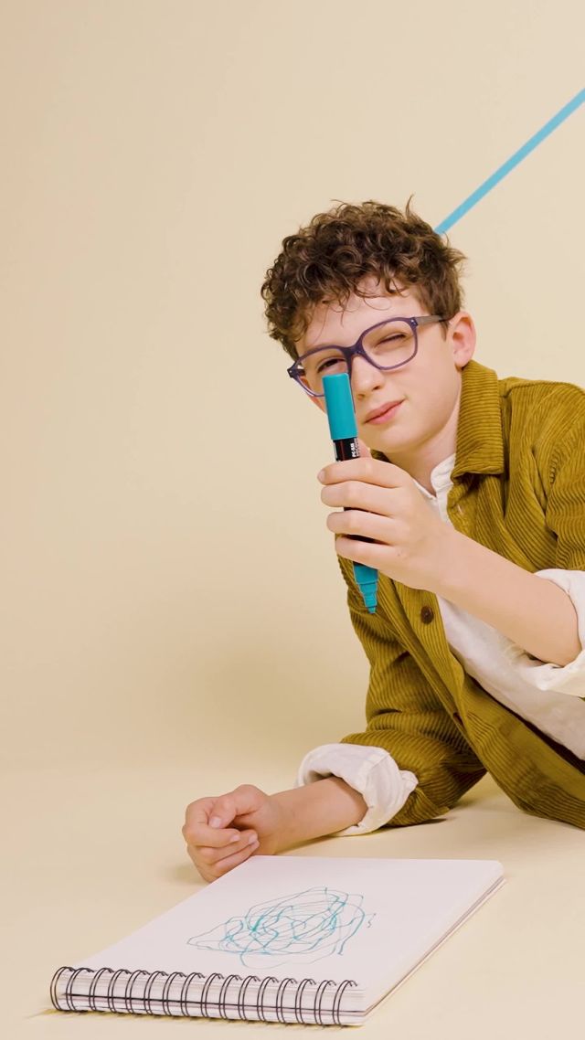 Du haut de ses 12 ans, Victor se la joue Dandy avec sa monture de jeune homme ! ⁠
La "Very Dandy" est une lunette pour les garçons avec une forme résolument rétro, rappelant les classiques intemporels du monde de l'optique adulte. Fabriquée en acétate, cette monture est disponible en 4 coloris : Miel, Kaki Flamme, Gris Cristal Clair et Bleu Indigo Mat. ⁠
Fabrication 100% française par un artisan-lunetier basé à Oyonnax 🇫🇷⁠
-⁠
Victor, 12, is playing the Dandy with his young man's frame! ⁠
The "Very Dandy" is an eyewear for boys with a resolutely retro shape, recalling the timeless classics of the world of adult optics. Made from acetate, these glasses are available in 4 colors: Honey (as above), Honey, Kaki, Grey Crystal and Matte Indigo Blue. ⁠
100% made in France by an artisan eyewear maker based in Oyonnax.⁠ 🇫🇷⁠
-⁠
👓 #VeryDandybyVFG⁠
Art Direction @anne_chartier⁠
📷 @_charlotte_cohen⁠
Style @karenlebrati⁠
💇 @maximiliano_bellik⁠
🖥 @zaoum.graphisme⁠
-⁠
#kidsglasses #glasses #kidseyewear #kidswithglasses #opticalstore #eyewearshop #veryfrenchgangsters #madeinfrance #lunettes #lunettesenfants #eyewear #teenwithglasses⁠